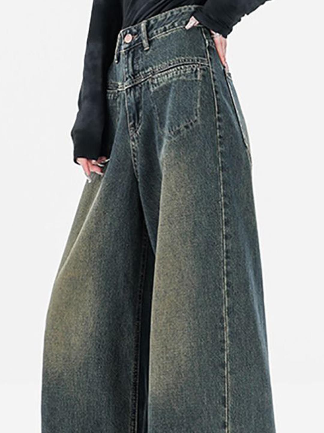 Women Relaxed Fit Heavy Fade Jeans