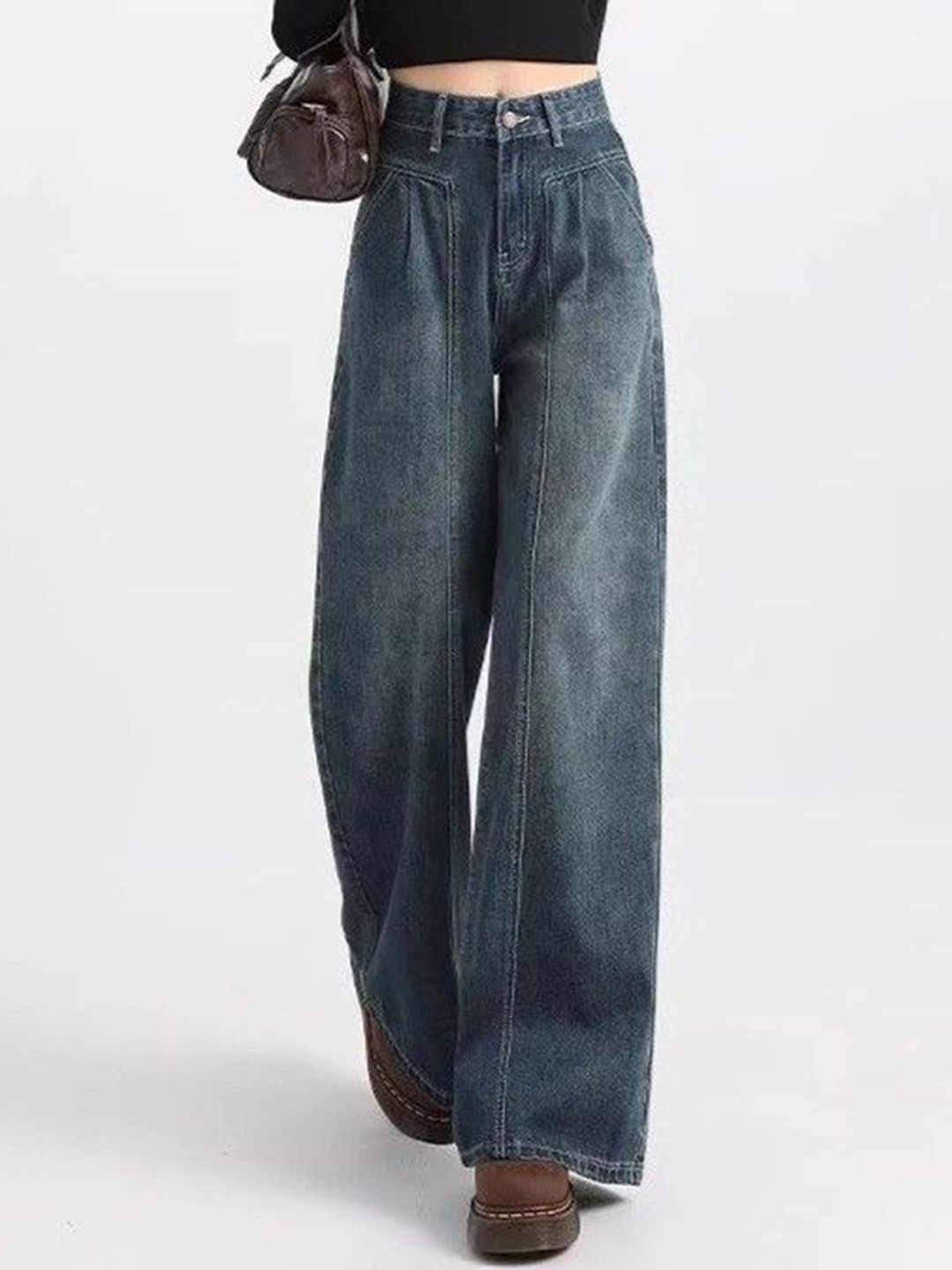 Women Straight Fit Mid-Rise Dark Fade Jeans
