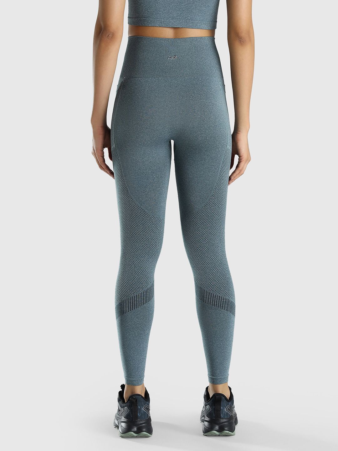 Women Solid Ankle Length Gym Tights