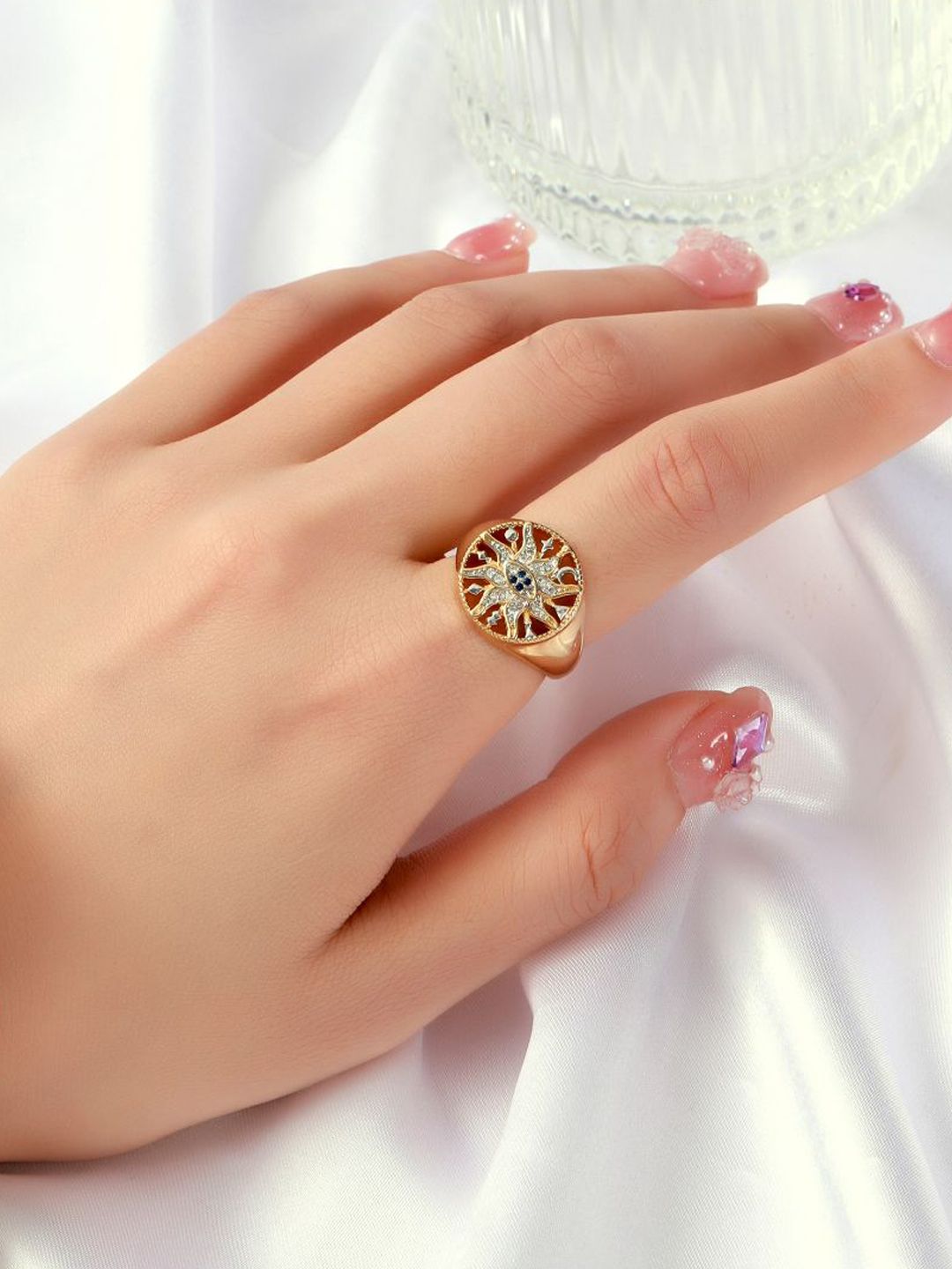 SALTY Starlit Vision Finger Ring