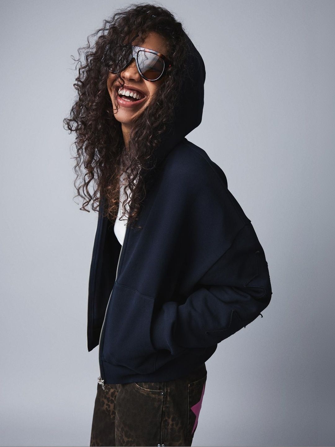 Embroidered zip-up hoody hoody hoodie