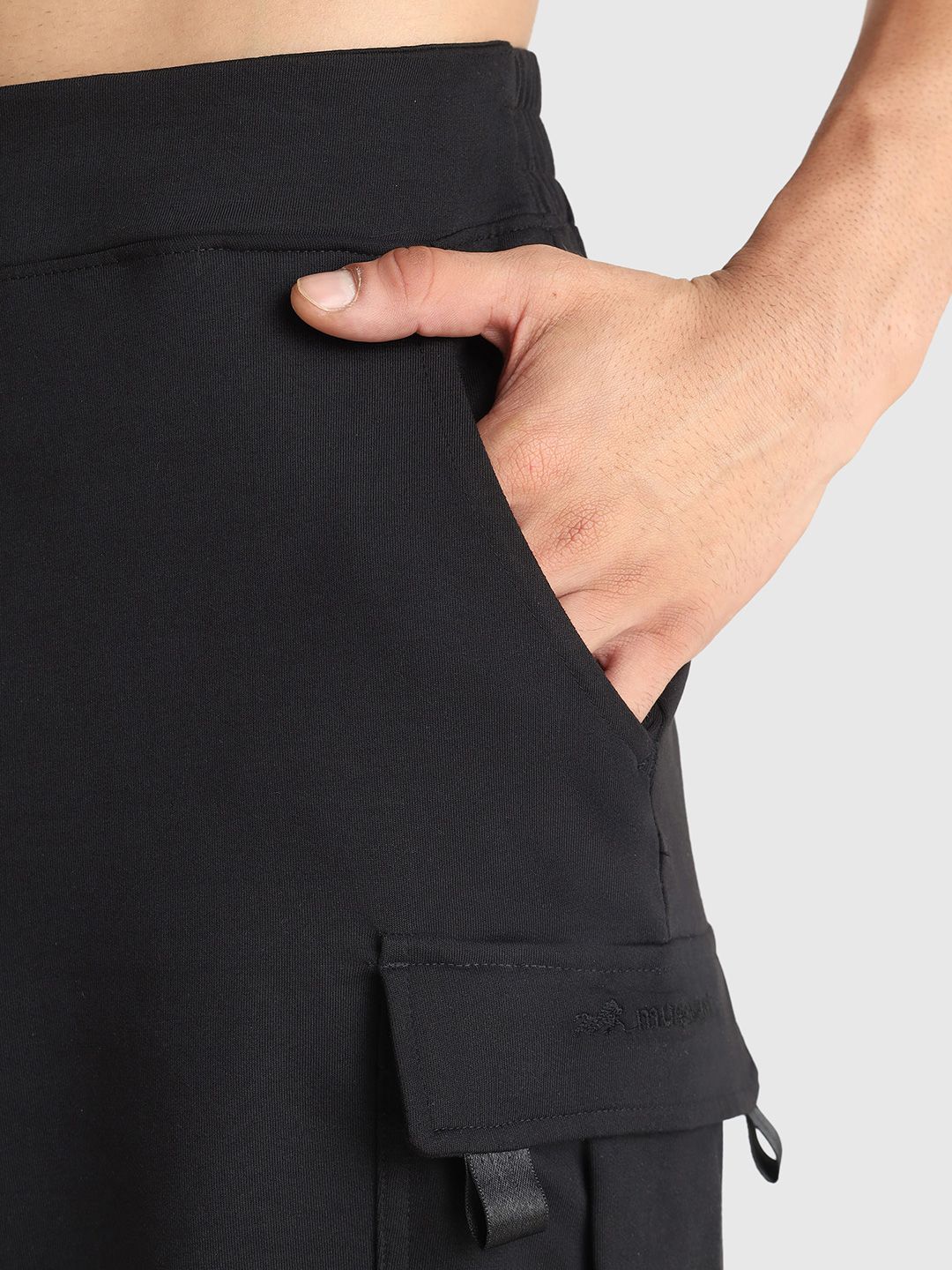 Men Regular Fit Cargo Shorts