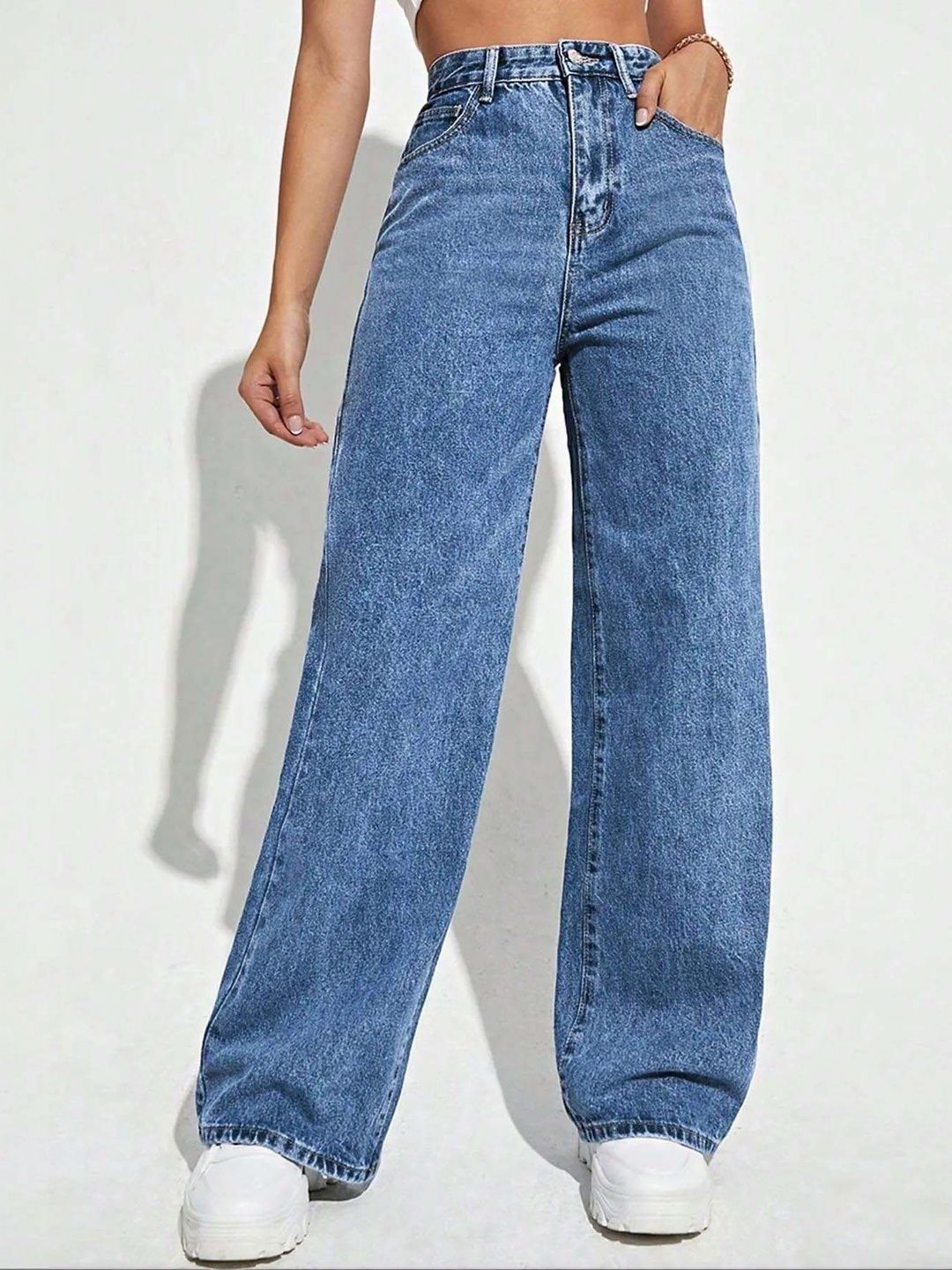 Women Classic Wide Leg High-Rise Light Fade Stretchable Jeans