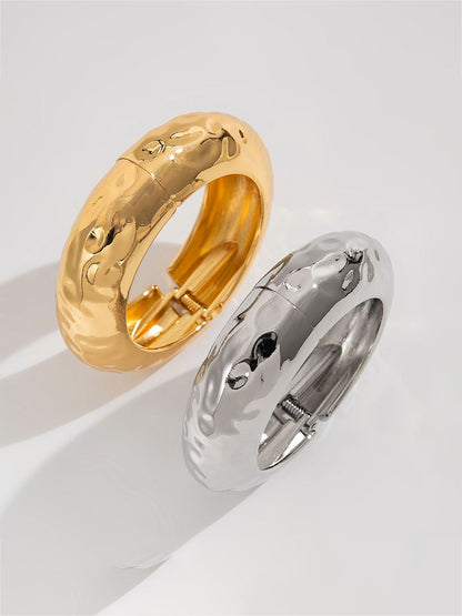 Women Handcrafted Silver-Plated Kada Bracelet