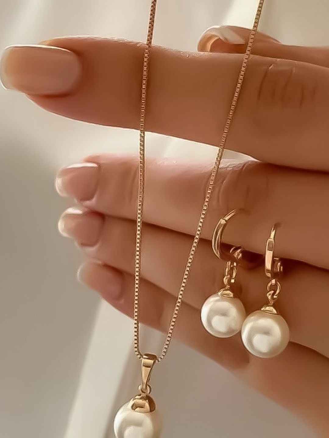 Gold-Plated Beaded Studded Jewellery Set