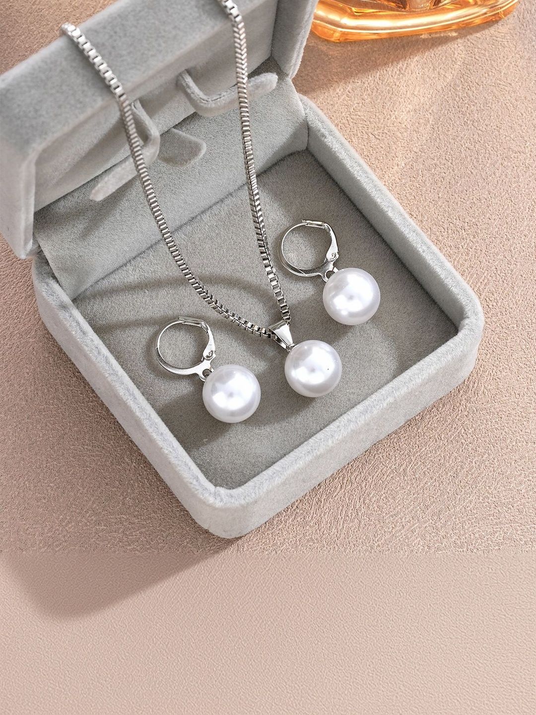 Silver-Plated Beaded Studded Jewellery Set